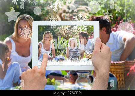 Zusammengesetztes Bild von Händen mit TabletPC Stockfoto
