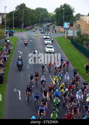 Runcorn, Halton, Cheshire, UK. 8. September 2014. Stufe 2 der Tour of Britain auf der Durchreise Runcorn, Halton auf ihrem Weg in Llandudno, Nordwales zu beenden. Bildnachweis: Dave Baxter/Alamy Live-Nachrichten Stockfoto