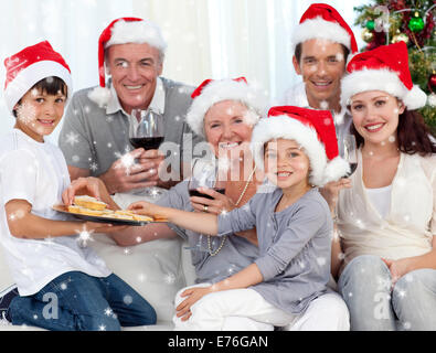 Zusammengesetztes Bild der glücklichen Familie Stockfoto