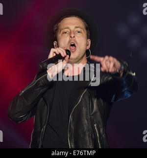 OneRepublic führen zu einem ausverkauften Publikum bei Heineken Music Hall Featuring: Ryan Tedder, OneRepublic wo: Amsterdam, Niederlande: 3. März 2014 Stockfoto