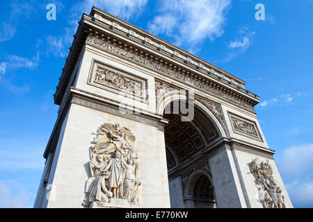 Der imposante Arc de Triomphe in Paris, Frankreich. Stockfoto