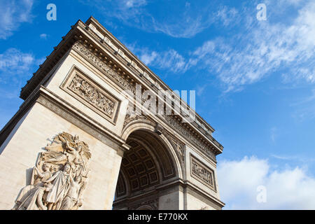 Der imposante Arc de Triomphe in Paris, Frankreich. Stockfoto