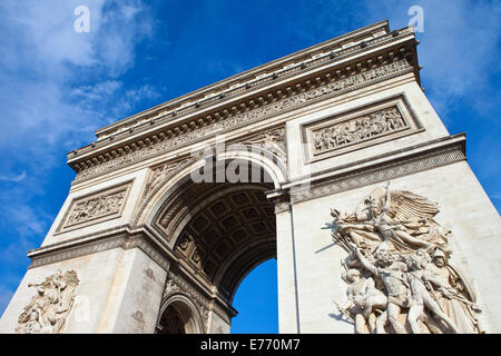 Der imposante Arc de Triomphe in Paris, Frankreich. Stockfoto