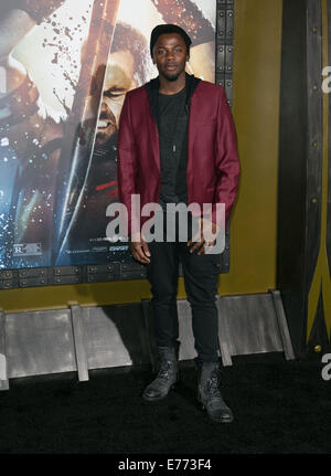 Prominenz besucht Premiere von Warner Bros Pictures und Legendary Pictures 300: Rise Of An Empire "in TCL Chinese Theatre.  Mitwirkende: Derek Luke wo: Los Angeles, California, Vereinigte Staaten von Amerika bei: 4. März 2014 Stockfoto