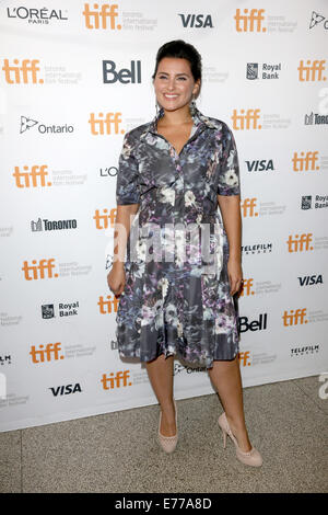 Toronto, Kanada. 07. Sep, 2014. Kanadische Sängerin, Songwriterin und Schauspielerin Nelly Furtado besucht die Premiere von 'Die gute Lüge' während der 39. Toronto International Film Festival (TIFF) in Toronto, Kanada, 7. September 2014. Foto: Hubert Boesl - kein Draht-SERVICE - /dpa/Dpa/Alamy Live News Stockfoto