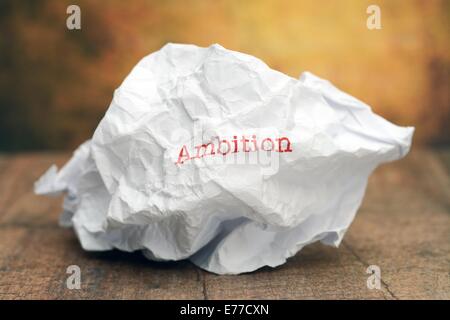 Ehrgeiz Text auf Papier Stockfoto