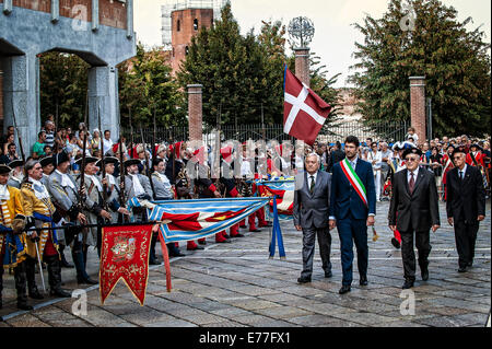 Turin, Italien. 7. Sep, 2014. Reenactment der Belagerung von Turin 1706 - Piazza s. Giovanni der Präsident des städtischen Rates Giovanni Andrea Porcino Credit: wirklich Easy Star/Alamy Live News Stockfoto