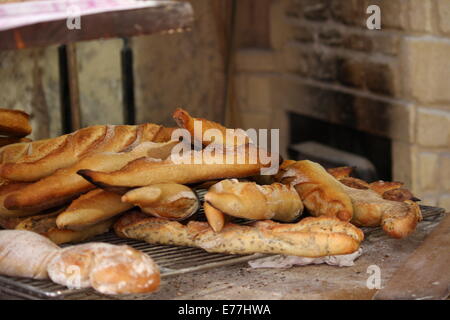 Baguettes in einem boulangeie Stockfoto