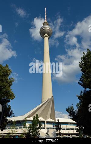 Fernsehturm Fernsehturm Alexanderplatz Berlin Deutschland Stockfoto