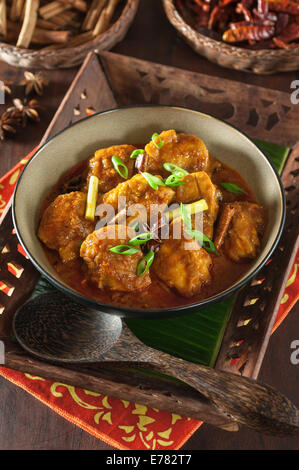 Ayam Masak Merah. Gekochte rote Chili Huhn. Malaysia-Essen Stockfoto