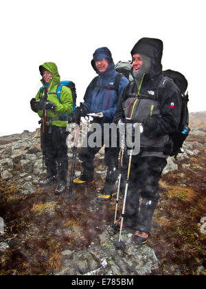 Drei zu Fuß in die schottischen Highlands Scotland UK Stockfoto