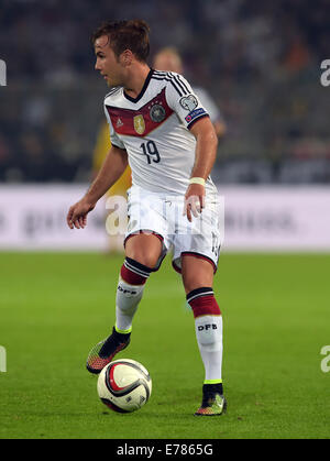 Dortmund, Deutschland. 07. Sep, 2014. Deutschlands Mario Goetze in Aktion während der EM-Qualifikation-match zwischen Deutschland und Schottland im Signal-Iduna-Stadion in Dortmund, Deutschland, 7. September 2014. Foto: Federico Gambarini/Dpa/Alamy Live News Stockfoto