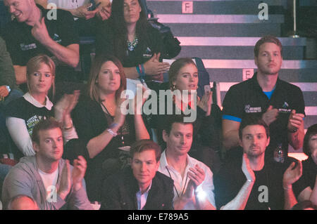 WIR Tag UK statt in der Wembley Arena - Aufführungen.  Mitwirkende: Isabella Calthorpe, Cressida gilt Sam Branson Where: London, Vereinigtes Königreich bei: 7. März 2014 Stockfoto