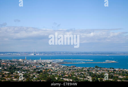 Blick auf Küste von Dublin und Dun Laoghaire aus Killiney Hill, Irland Stockfoto