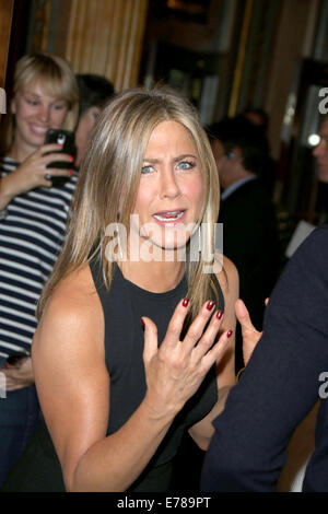 Toronto, Kanada. 08. Sep, 2014. Schauspielerin Jennifer Aniston besucht die Premiere von "Kuchen" während der 39. Toronto International Film Festival (TIFF) in Toronto, Kanada, 8. September 2014. Foto: Hubert Boesl Live News WIRE SERVICE/Dpa/Alamy Stockfoto