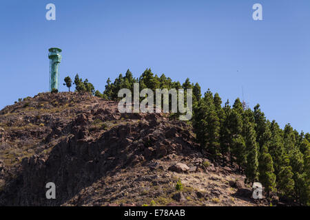 Feuerturms auf der Cumbre de Bolico in Teneriffa, Kanarische Inseln, Spanien. Stockfoto
