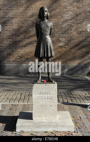 Anne Frank (1929-1945). Jüdischen Opfer des Holocaust.  Die Statue. Utrecht, Niederlande. Stockfoto