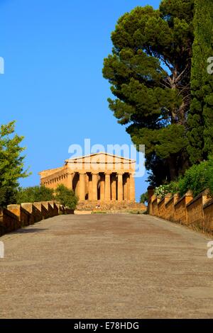 Tempel von Concord, Valley of the Temples, Agrigento, Sizilien, Italien, Südeuropa Stockfoto