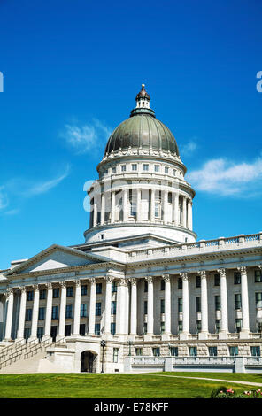 Utah State Capitol Gebäude in Salt Lake City an einem sonnigen Tag Stockfoto
