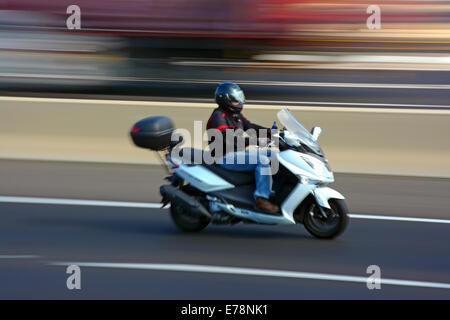 Motorrad, Bewegungsunschärfe Stockfoto