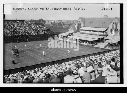 Doppel-Champ-Match, Forest Hills, Stockfoto