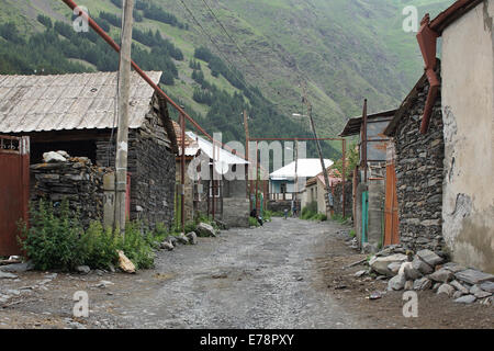 SNO, GEORGIA - JULY 1, 2014: Characteristic scene of a Caucasian village on July 1, 2014 in Georgia, Europe Stockfoto
