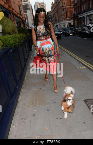 London, UK. 09. Sep, 2014. Celeb besucht A Date mit Ihrem Hund in Ehren von Clarissa von Clarissa Baldwin OBE im George Club in London. Bildnachweis: Siehe Li/Alamy Live News Stockfoto