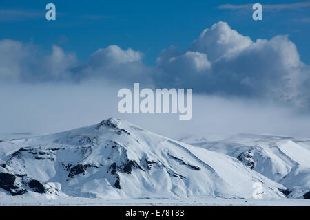 Harfursey im Schnee, Myrdalssandur, southern Island Stockfoto