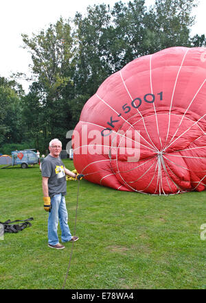 Heißluftballon in Brestek / Tschechische Republik / 6.9.2014 Stockfoto