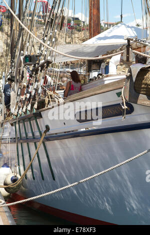 Die Brigantine angedockt Irving Johnson am 30. jährlichen Toshiba groß Schiffe-Festival in Dana Point Harbor Southern California Stockfoto