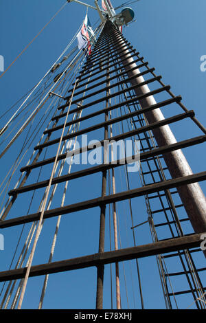 Große Schiffe Mast und Seil Leitern am 30. jährlichen Toshiba große Schiffe-Festival in Dana Point Harbor Kalifornien Stockfoto