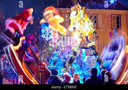 Kinder Festplatz Fahrt Detail zu Weihnachten. Colmar. Haut-Rhin. Das Elsass. Frankreich. Stockfoto