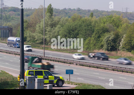 Ein Highways Agency Traffic Officer Mitsubishi Shogun Patrouillenfahrzeug Verkehrsüberwachung auf den Westen in der Nähe von Prestwich M6o Stockfoto