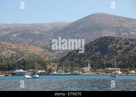 Blick vom Hafen und Strandpromenade, Argostoli, Kefalonia, Ionische Inseln, Griechenland Stockfoto
