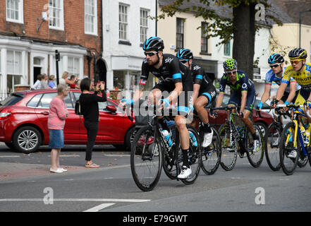 Evesham, Worcestershire, UK. 10. September 2014. Sir Bradley Wiggins im Hauptfeld als Stufe 4 (Worcester, Bristol) von der Tour Of Britain Radrennen durchläuft Evesham in Worcestershire. Stockfoto