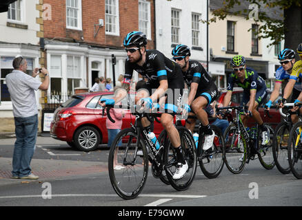 Evesham, Worcestershire, UK. 10. September 2014. Sir Bradley Wiggins im Hauptfeld als Stufe 4 (Worcester, Bristol) von der Tour Of Britain Radrennen durchläuft Evesham in Worcestershire. Stockfoto