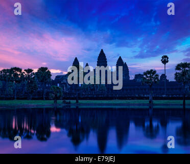 Angkor Wat kambodschanischen Wahrzeichen am Sonnenaufgang Stockfoto