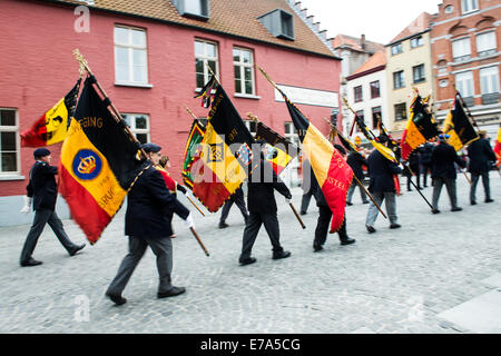 Belgien-Nationalfeiertag-Zeremonie in der Nähe der Kathedrale in Brügge. Stockfoto