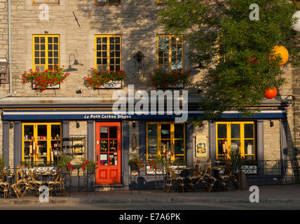 Restaurant-Café in Unterstadt, Rue du petit Champlain, Quebec, Kanada Stockfoto