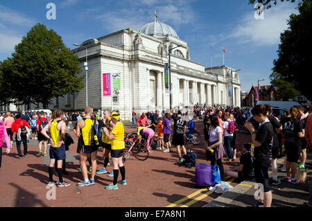 Cardiff 10k Spaß laufen, Cathays Park, Cardiff, Wales, UK. Stockfoto