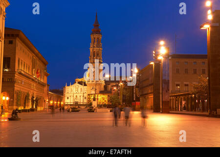 Rathaus, die Kathedrale La Seo oder die Kathedrale des Retters, Plaza del Pilar Platz, Zaragoza, Aragon, Spanien Stockfoto