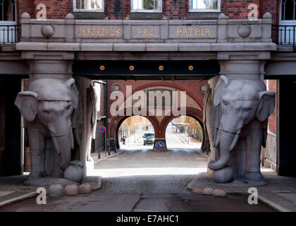 Monumentales Tor Carlberg Brauerei in Kopenhagen. Stockfoto