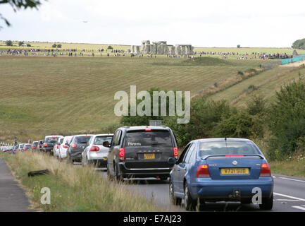 Stillstand auf der A303 nähert sich das Weltkulturerbe Stonehenge in Wiltshire UK. 2016. Ein Tunnel wird seit vielen Jahren diskutiert. Stockfoto