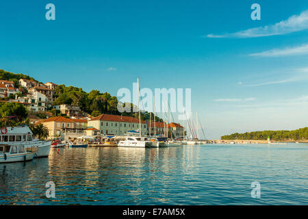 Marina in Jelsa, Insel Hvar, Kroatien Stockfoto