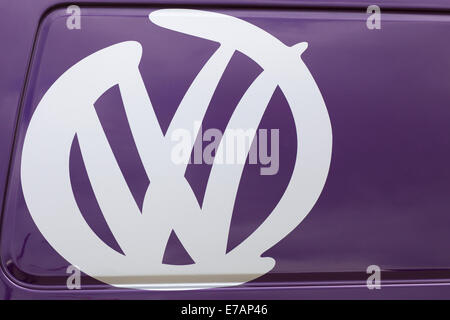 Spritzlackiert VW auf dem Volkswagen-Wohnmobil Stockfoto