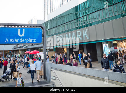 Primark in Alexanderplatz Berlin Deutschland Stockfoto