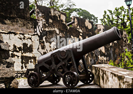 Kanonen in Fortaleza Monte oder Monte Forte Macau. Stockfoto