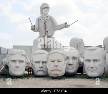 Riesige Skulptur der Beatles und Präsidenten Köpfe in Houston, Texas Stockfoto