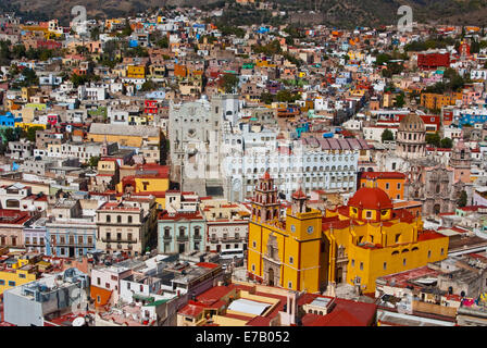 Guanajuato, Mexiko - guanajuato Weltkulturerbe, der historischen Stadt des 16. Jahrhunderts farbenfrohe Gebäude und Häuser. Stockfoto