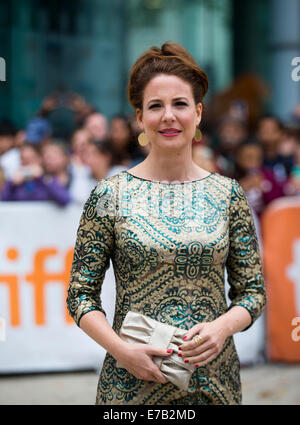 Toronto, Kanada. 11. September, 2014. Schauspielerin Robin Weigert kommt für die Weltpremiere des Films "Bauernopfer" in der Roy Thomson Hall während der 39. Toronto International Film Festival in Toronto, Kanada, 11. September 2014. Bildnachweis: Zou Zheng/Xinhua/Alamy Live-Nachrichten Stockfoto